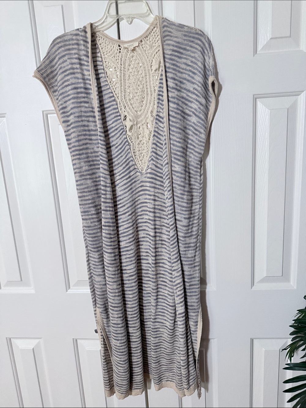 Striped Blue & Cream Knit Duster Vest - Unbranded